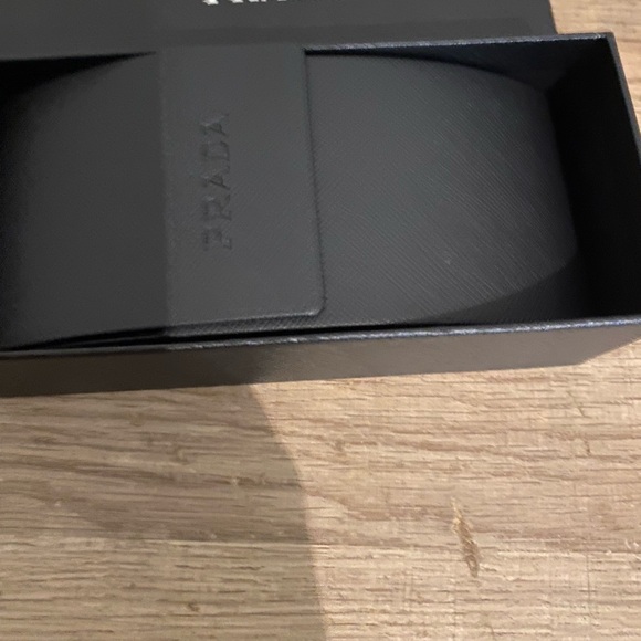 Prada glasses - Picture 2 of 5